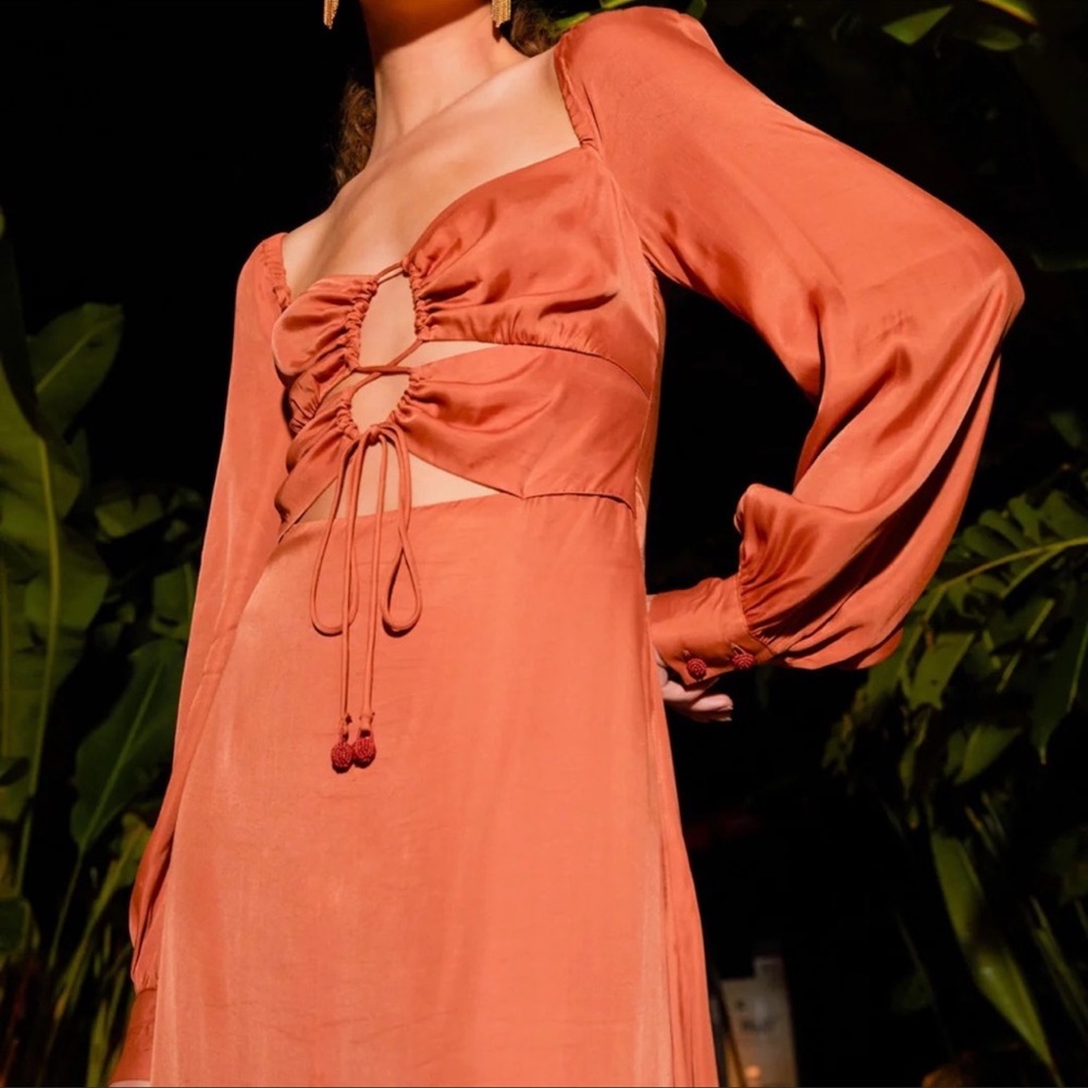 NWT FARM Rio Caramel Cutout Front-Tie Satin Midi Dress Size S - Picture 2 of 6
